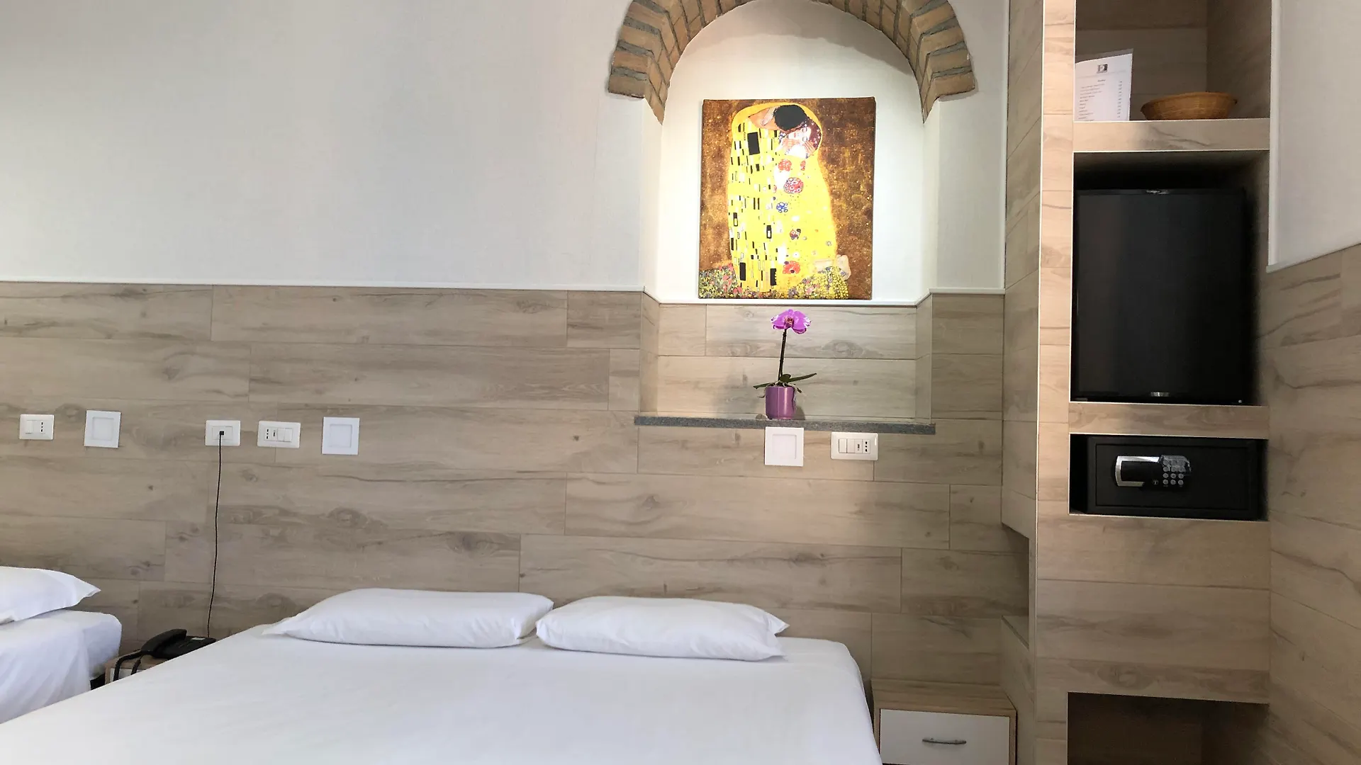 Eurohotel Milan 3*,